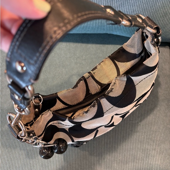 Sold‼️ Coach Carly Shoulder Bag - Picture 8 of 14